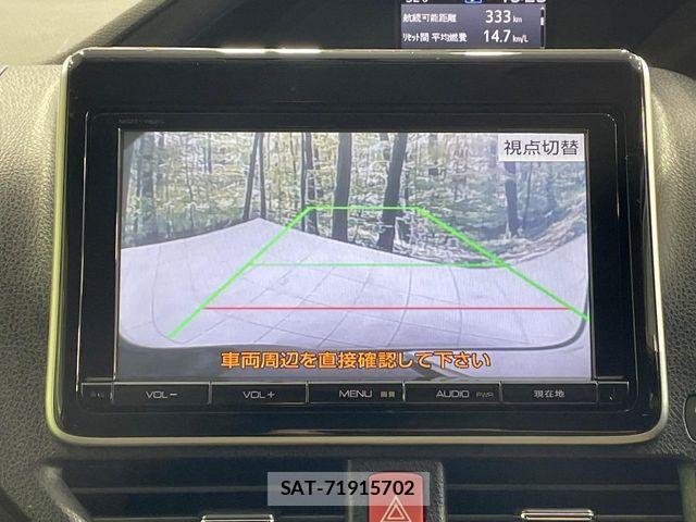Toyota VOXY HYBRID 2014-03 8686918-6