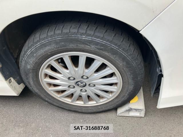 Toyota VOXY HYBRID 2014-07 8746811-9