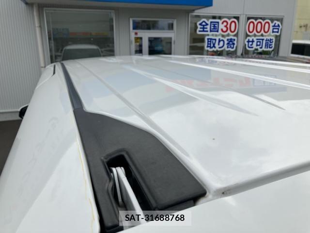 Toyota VOXY HYBRID 2014-07 8746811-10