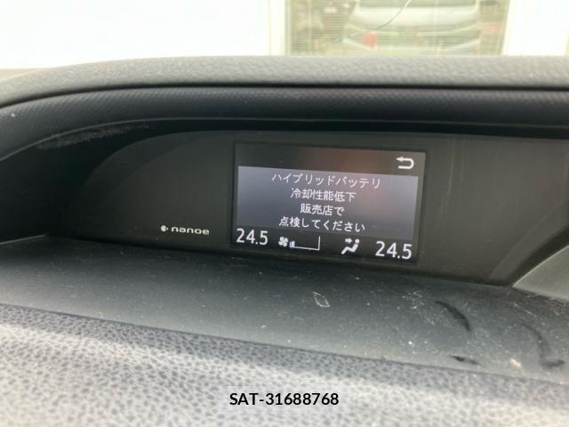 Toyota VOXY HYBRID 2014-07 8746811-23