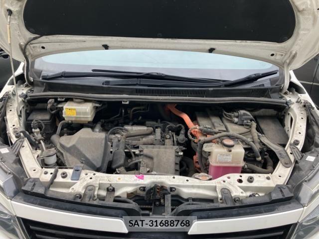Toyota VOXY HYBRID 2014-07 8746811-24