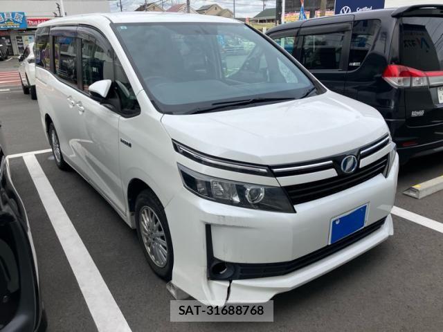 Toyota VOXY HYBRID 2014-07 8746811-2