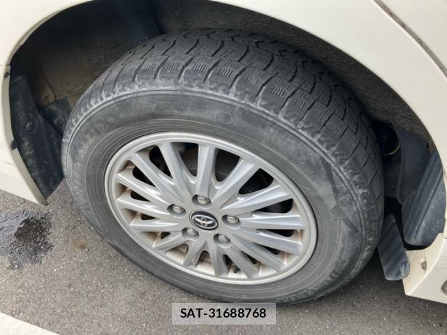 Toyota VOXY HYBRID 2014-07 8746811-8