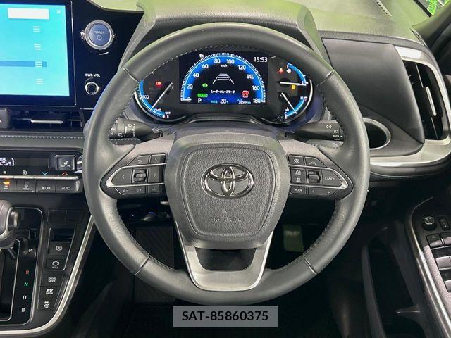 Toyota VOXY HYBRID 2023-06 8746794-11