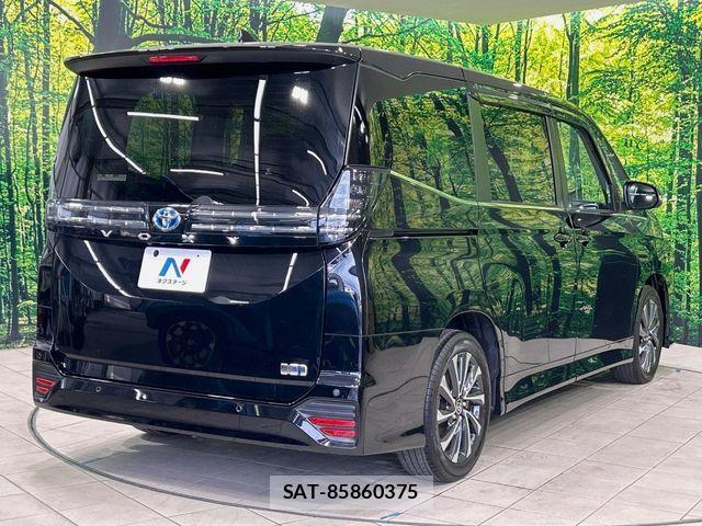 Toyota VOXY HYBRID 2023-06 8746794-17