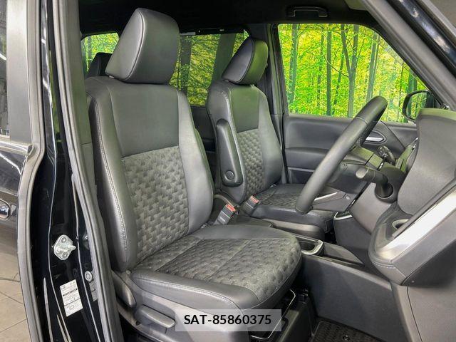 Toyota VOXY HYBRID 2023-06 8746794-7