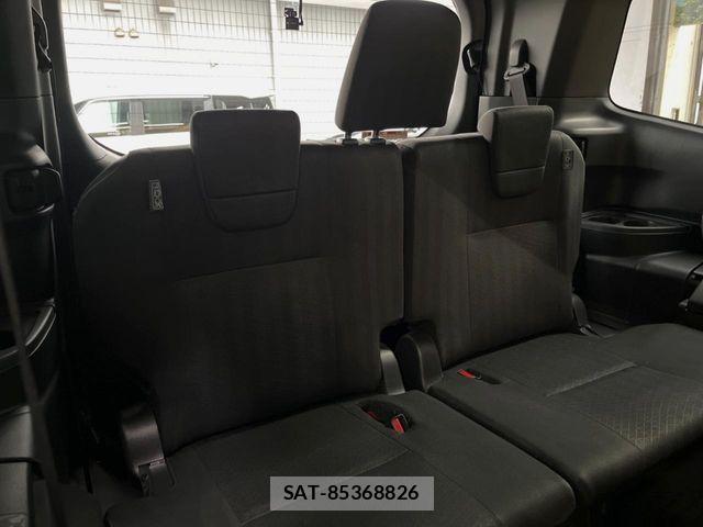 Toyota VOXY HYBRID 2023-10 8746798-10