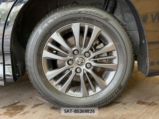Toyota VOXY HYBRID 2023-10 8746798-14