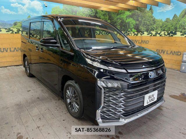 Toyota VOXY HYBRID 2023-10 8746798-17