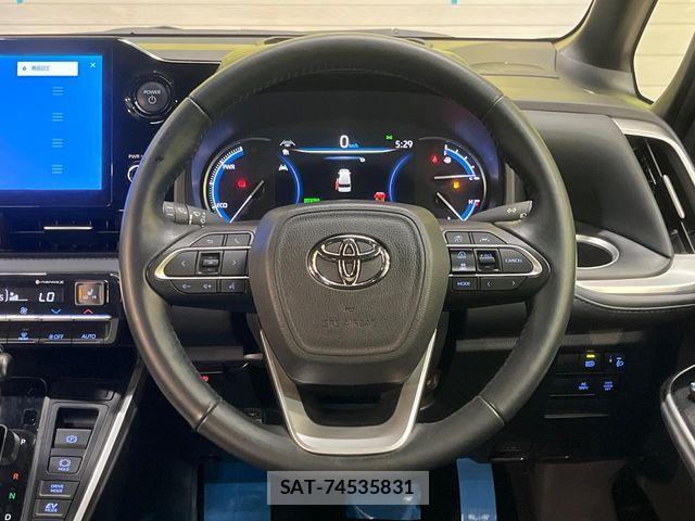 Toyota VOXY HYBRID 2024-01 8746776-10