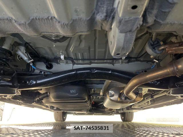 Toyota VOXY HYBRID 2024-01 8746776-18