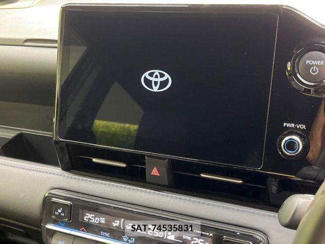 Toyota VOXY HYBRID 2024-01 8746776-2