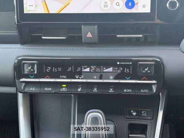 Toyota VOXY HYBRID 2024-08 8746762-14