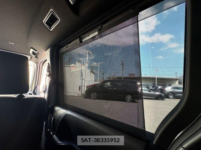 Toyota VOXY HYBRID 2024-08 8746762-24