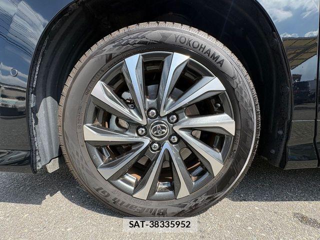 Toyota VOXY HYBRID 2024-08 8746762-29