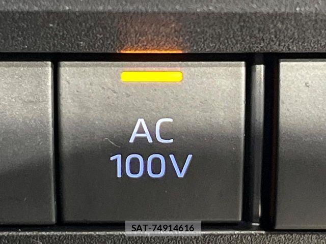 Toyota VOXY HYBRID 2022-10 8746788-6
