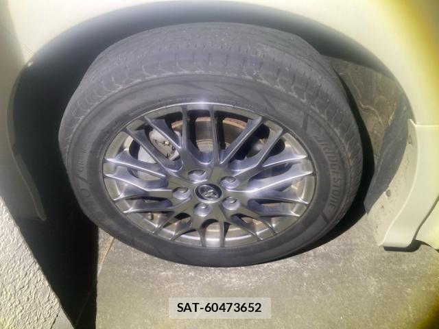 Toyota VOXY HYBRID 2016-09 8746806-3