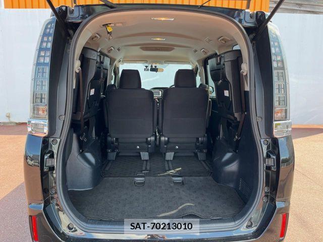 Toyota VOXY HYBRID 2014-06 8746805-9