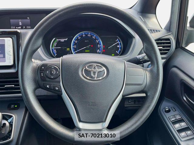 Toyota VOXY HYBRID 2014-06 8746805-10