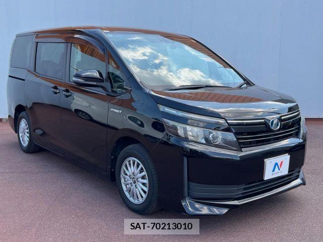 Toyota VOXY HYBRID 2014-06 8746805-15