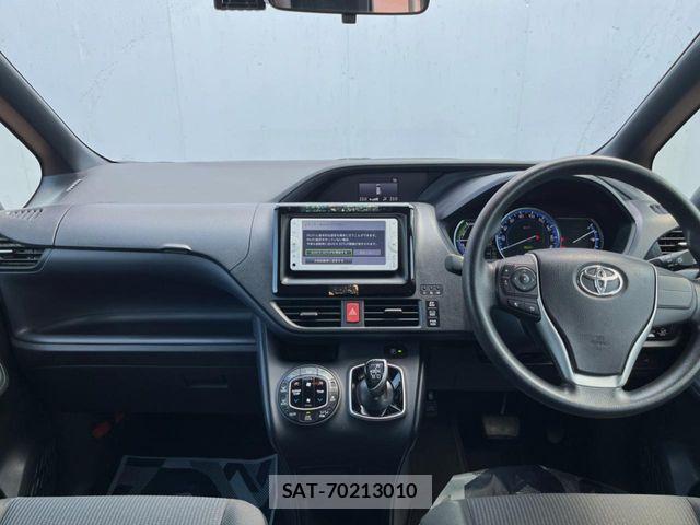 Toyota VOXY HYBRID 2014-06 8746805-1
