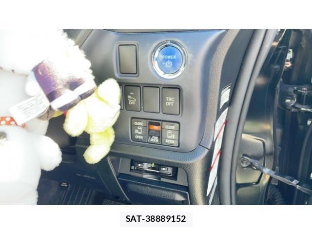 Toyota VOXY HYBRID 2014-03 8746809-11