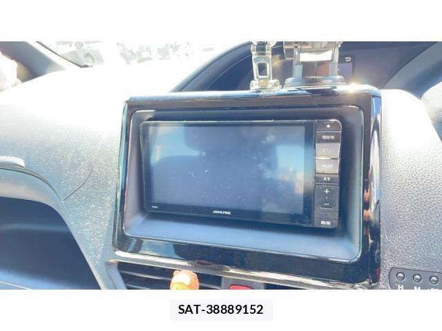 Toyota VOXY HYBRID 2014-03 8746809-12