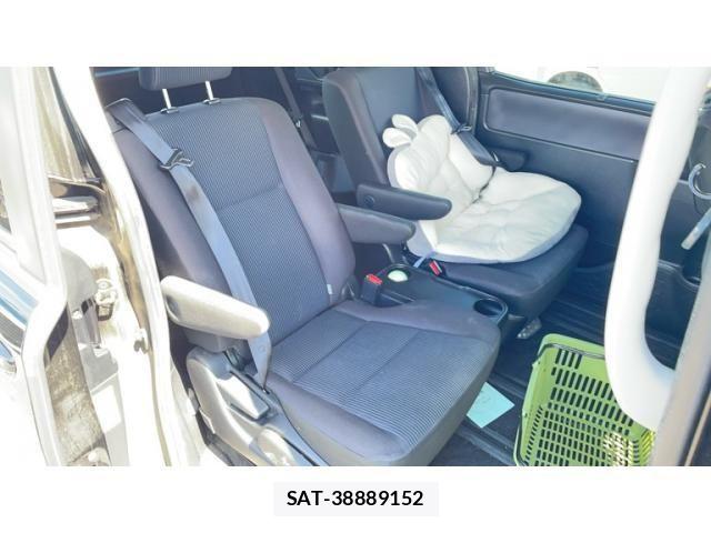 Toyota VOXY HYBRID 2014-03 8746809-14