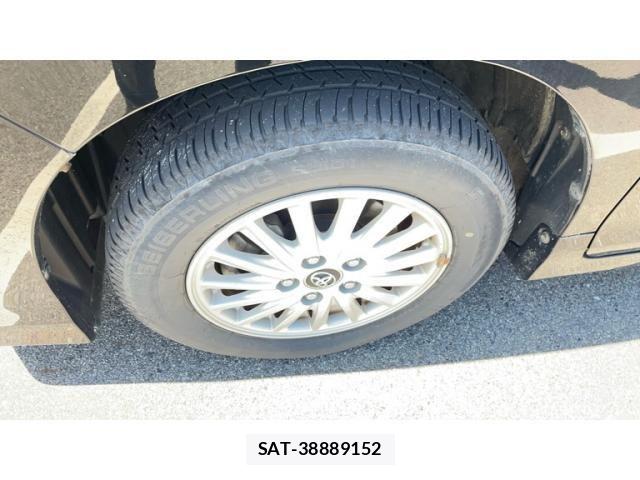Toyota VOXY HYBRID 2014-03 8746809-1