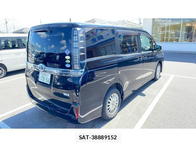 Toyota VOXY HYBRID 2014-03 8746809-6