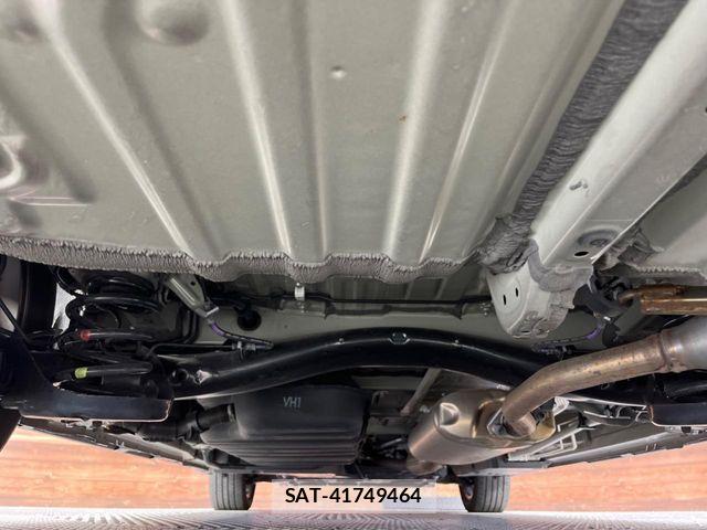 Toyota VOXY HYBRID 2024-09 8746770-18