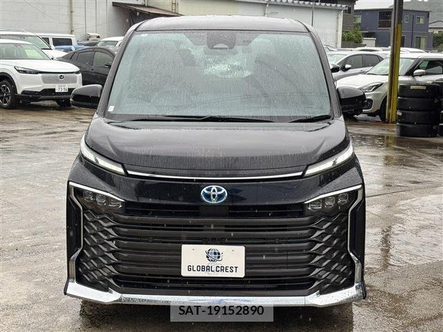 Toyota VOXY HYBRID 2024-04 8746792-10
