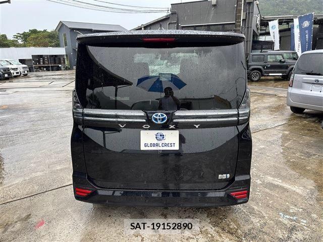 Toyota VOXY HYBRID 2024-04 8746792-14