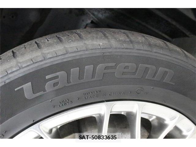 Toyota VOXY HYBRID 2018-01 8746799-20