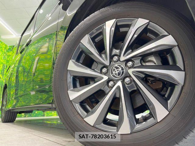 Toyota VOXY HYBRID 2023-08 8746785-12