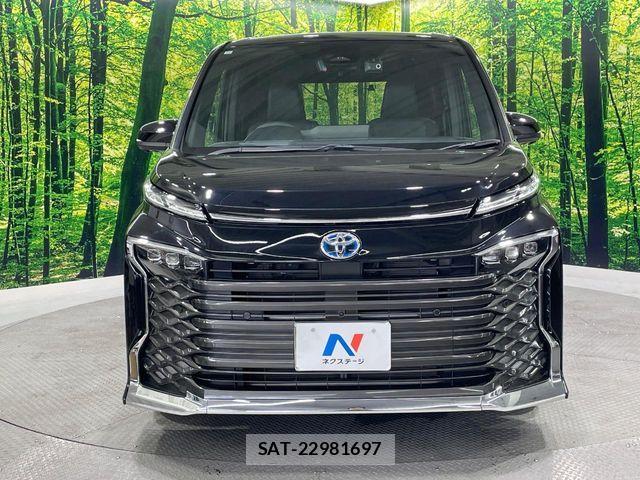 Toyota VOXY HYBRID 2023-10 8746786-15