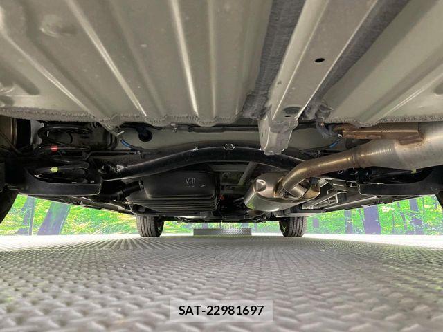 Toyota VOXY HYBRID 2023-10 8746786-18
