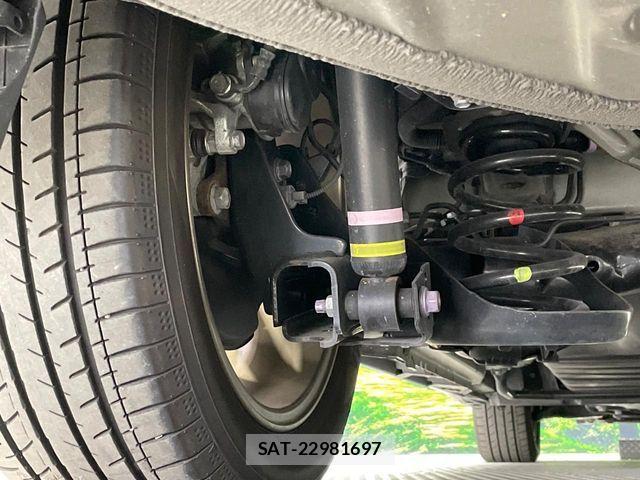 Toyota VOXY HYBRID 2023-10 8746786-19