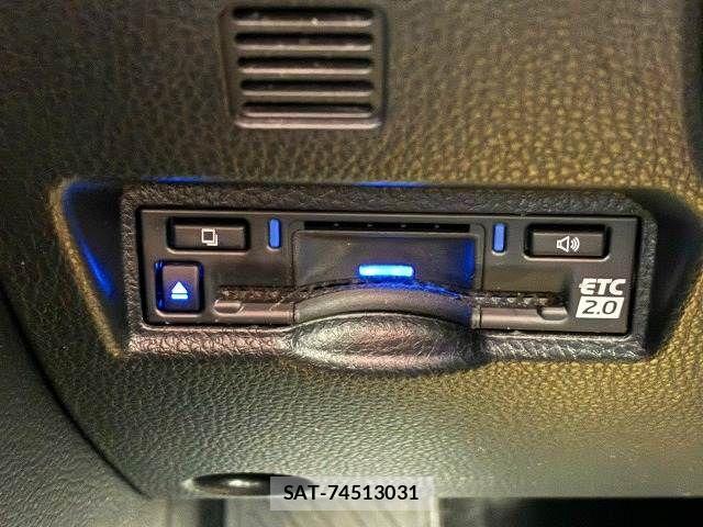 Toyota VOXY HYBRID 2022-07 8746791-8