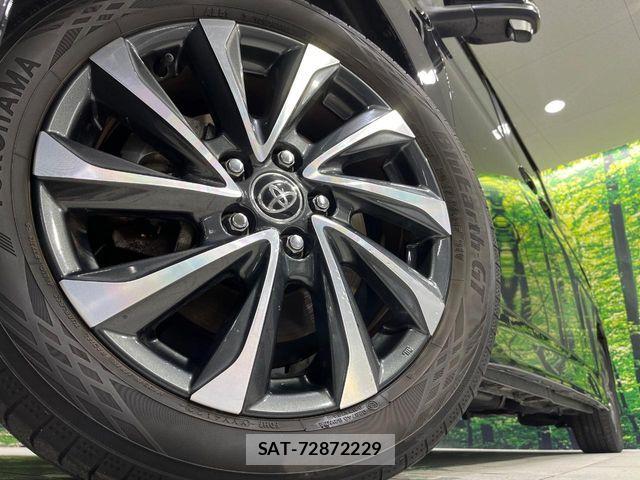 Toyota VOXY HYBRID 2022-11 8746796-13