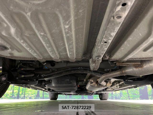 Toyota VOXY HYBRID 2022-11 8746796-19