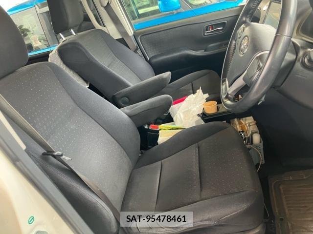 Toyota VOXY HYBRID 2014-03 8746808-11