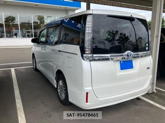 Toyota VOXY HYBRID 2014-03 8746808-4