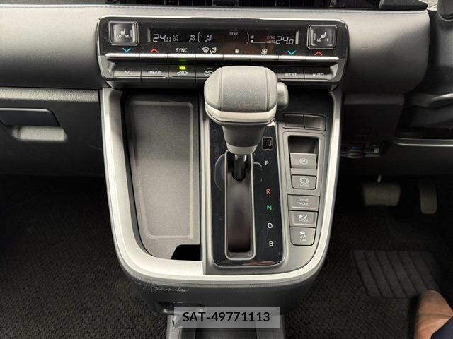 Toyota VOXY HYBRID 2025-10 8746767-27