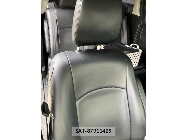Toyota VOXY HYBRID 2016-12 8746810-16