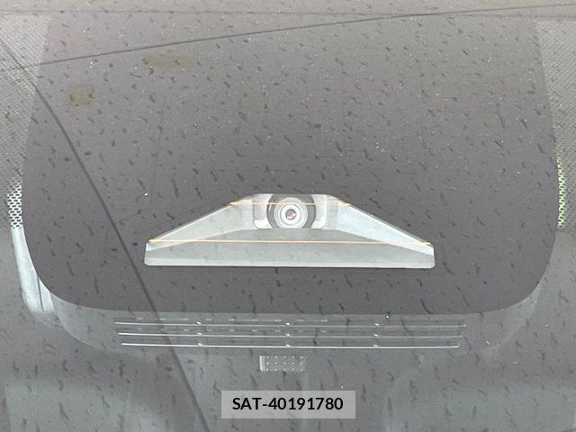 Toyota VOXY HYBRID 2023-12 8746779-6