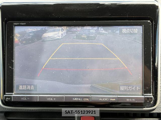 Toyota VOXY HYBRID 2016-06 8746804-18