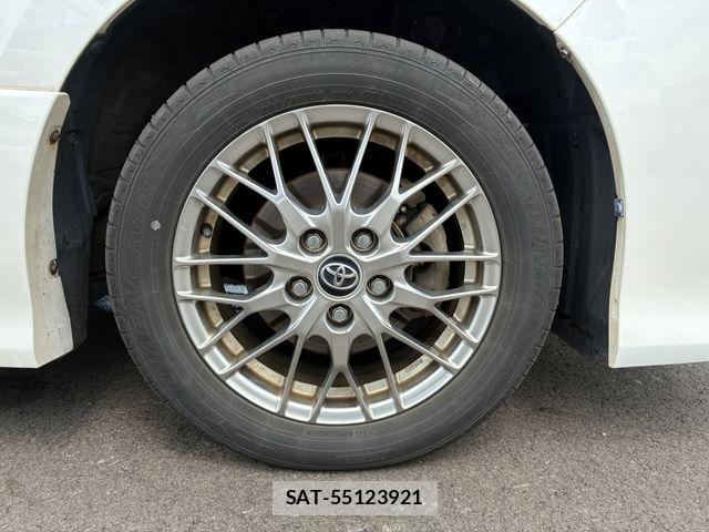 Toyota VOXY HYBRID 2016-06 8746804-25