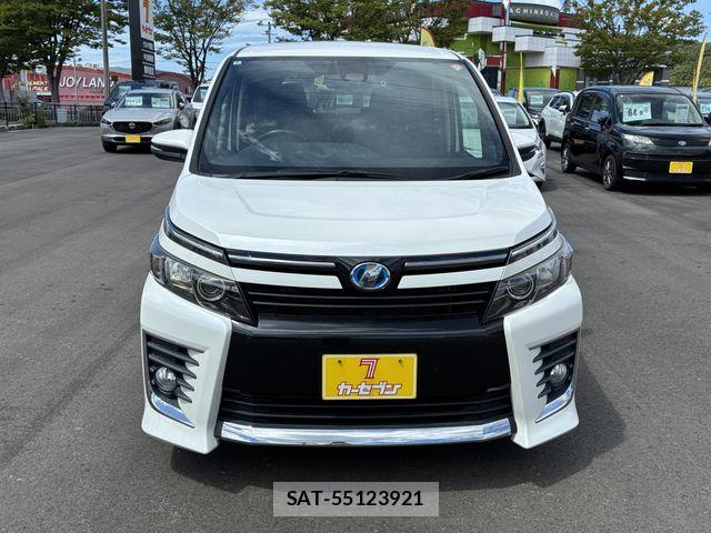 Toyota VOXY HYBRID 2016-06 8746804-2
