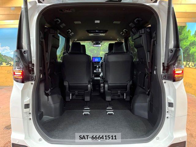 Toyota VOXY HYBRID 2026-07 8746755-11